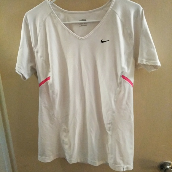 Nike Tops - Nike fit dry